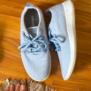 Baby blue allbirds Wool running shoes • machine washable!